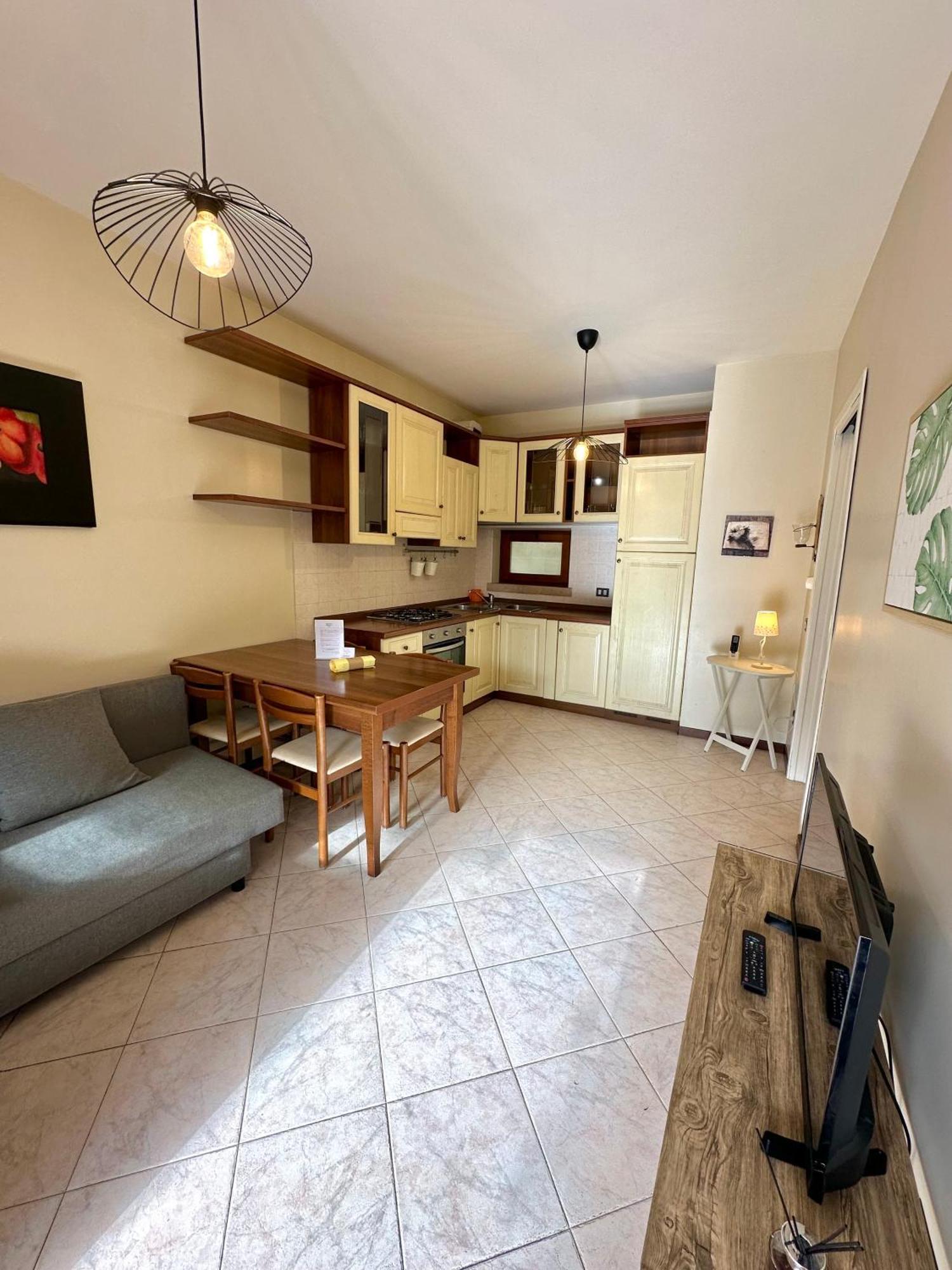 Lauri & Faggi Aparthotel Desenzano del Garda Ngoại thất bức ảnh