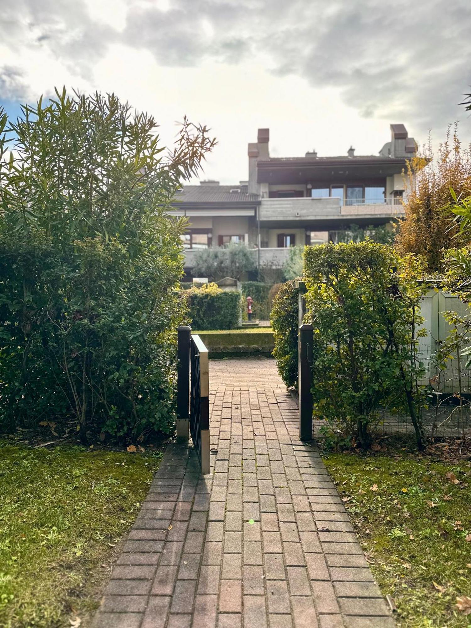 Lauri & Faggi Aparthotel Desenzano del Garda Ngoại thất bức ảnh