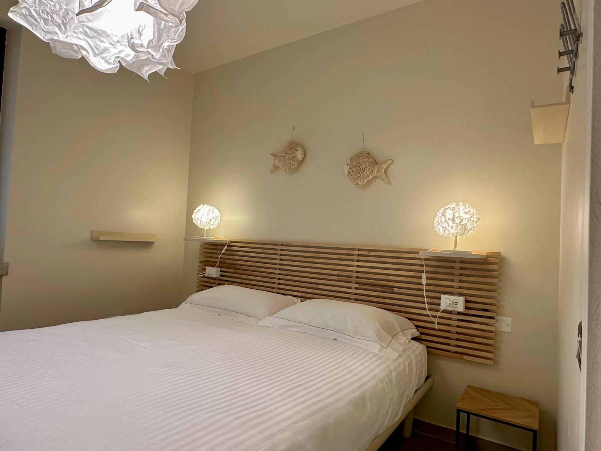 Lauri & Faggi Aparthotel Desenzano del Garda Ngoại thất bức ảnh