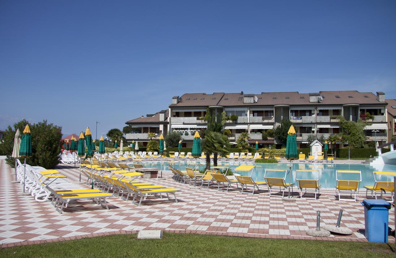 Lauri & Faggi Aparthotel Desenzano del Garda Ngoại thất bức ảnh