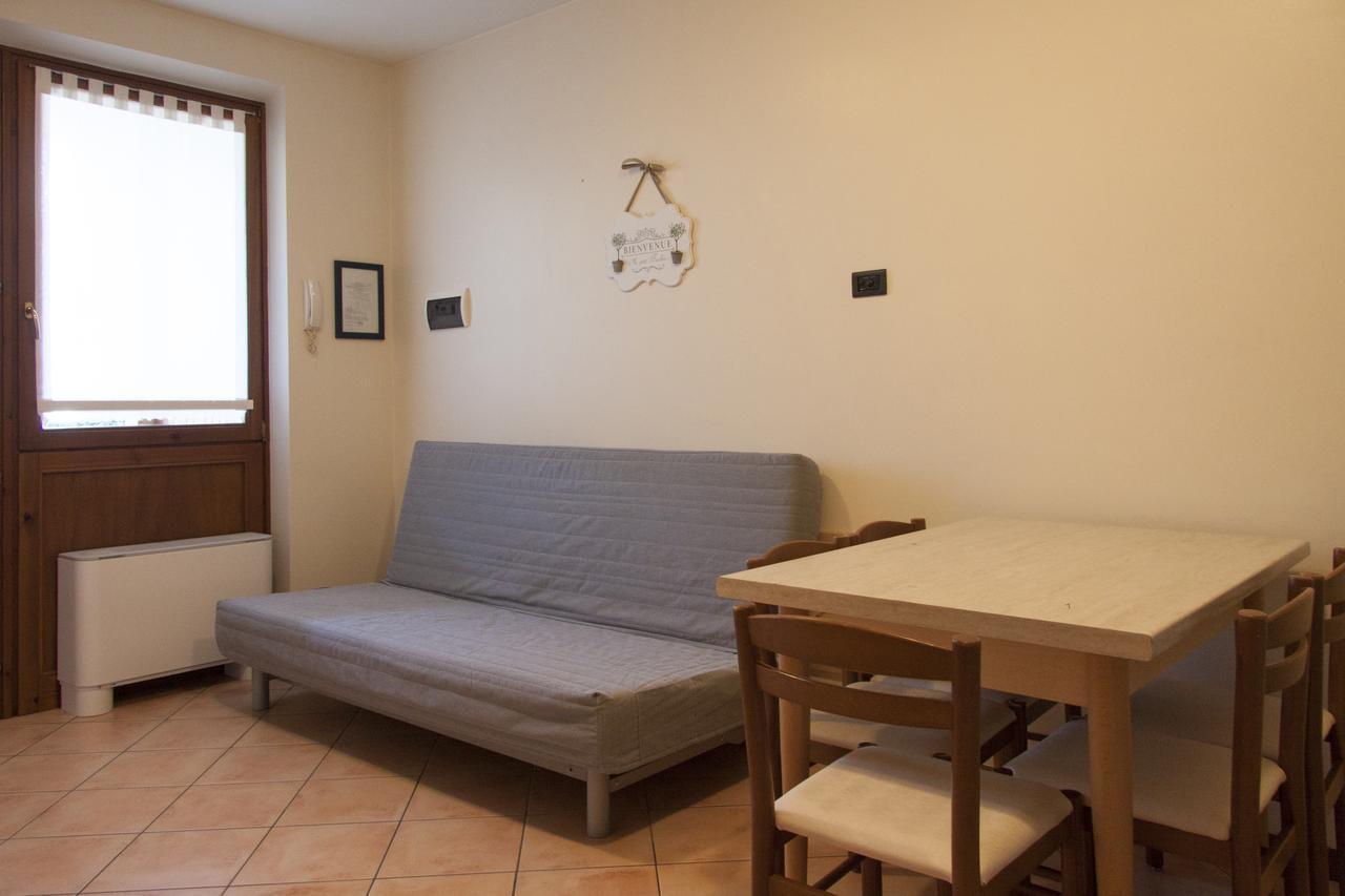 Lauri & Faggi Aparthotel Desenzano del Garda Ngoại thất bức ảnh