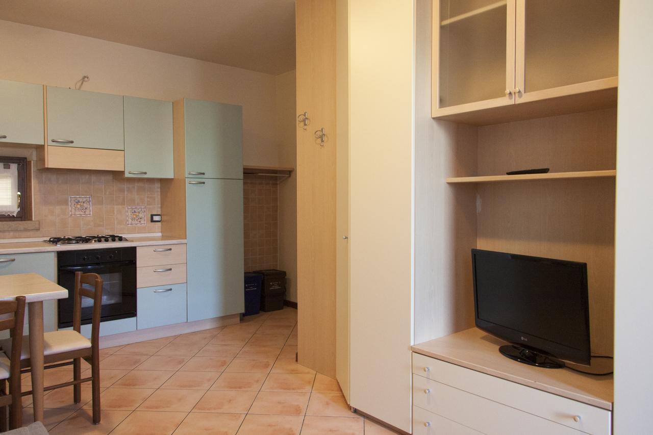 Lauri & Faggi Aparthotel Desenzano del Garda Ngoại thất bức ảnh