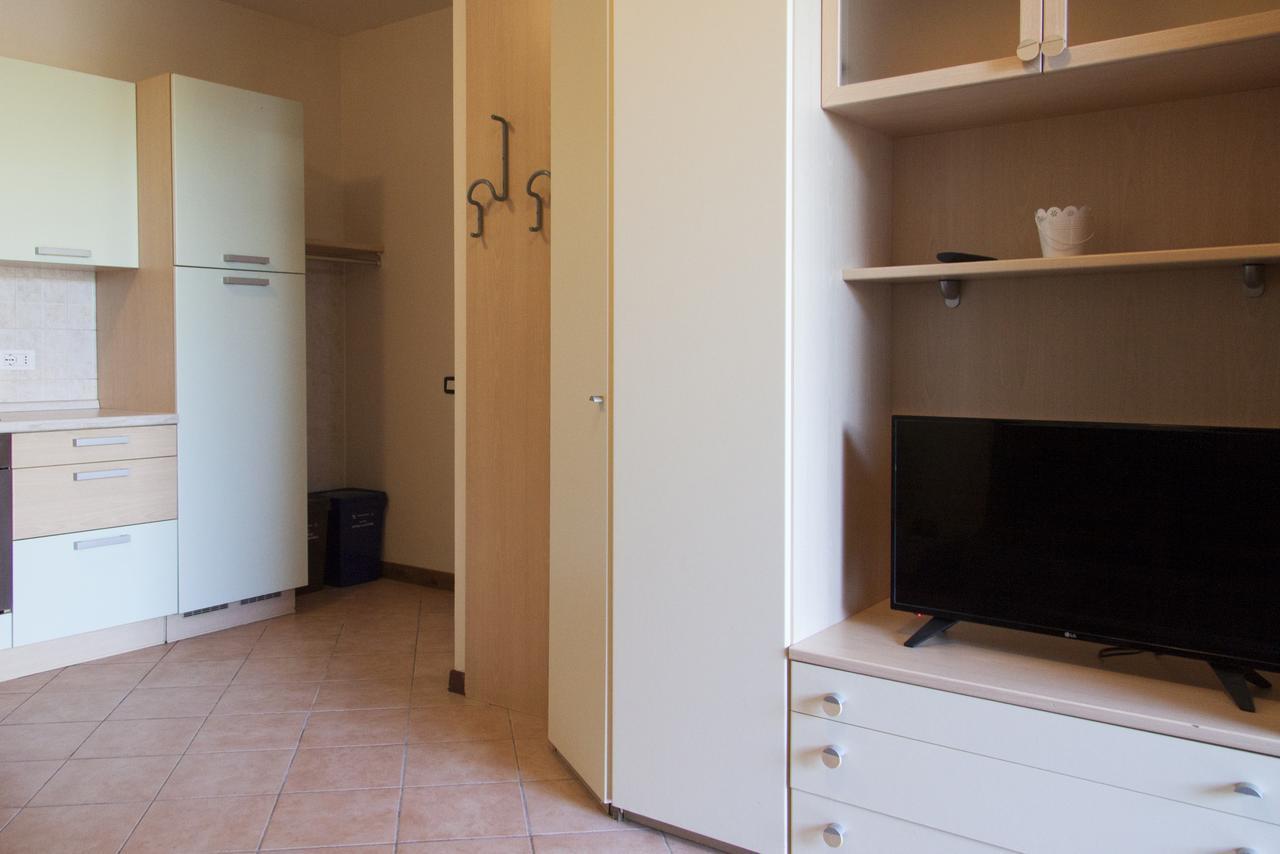 Lauri & Faggi Aparthotel Desenzano del Garda Ngoại thất bức ảnh