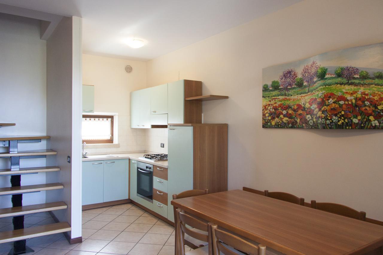 Lauri & Faggi Aparthotel Desenzano del Garda Ngoại thất bức ảnh