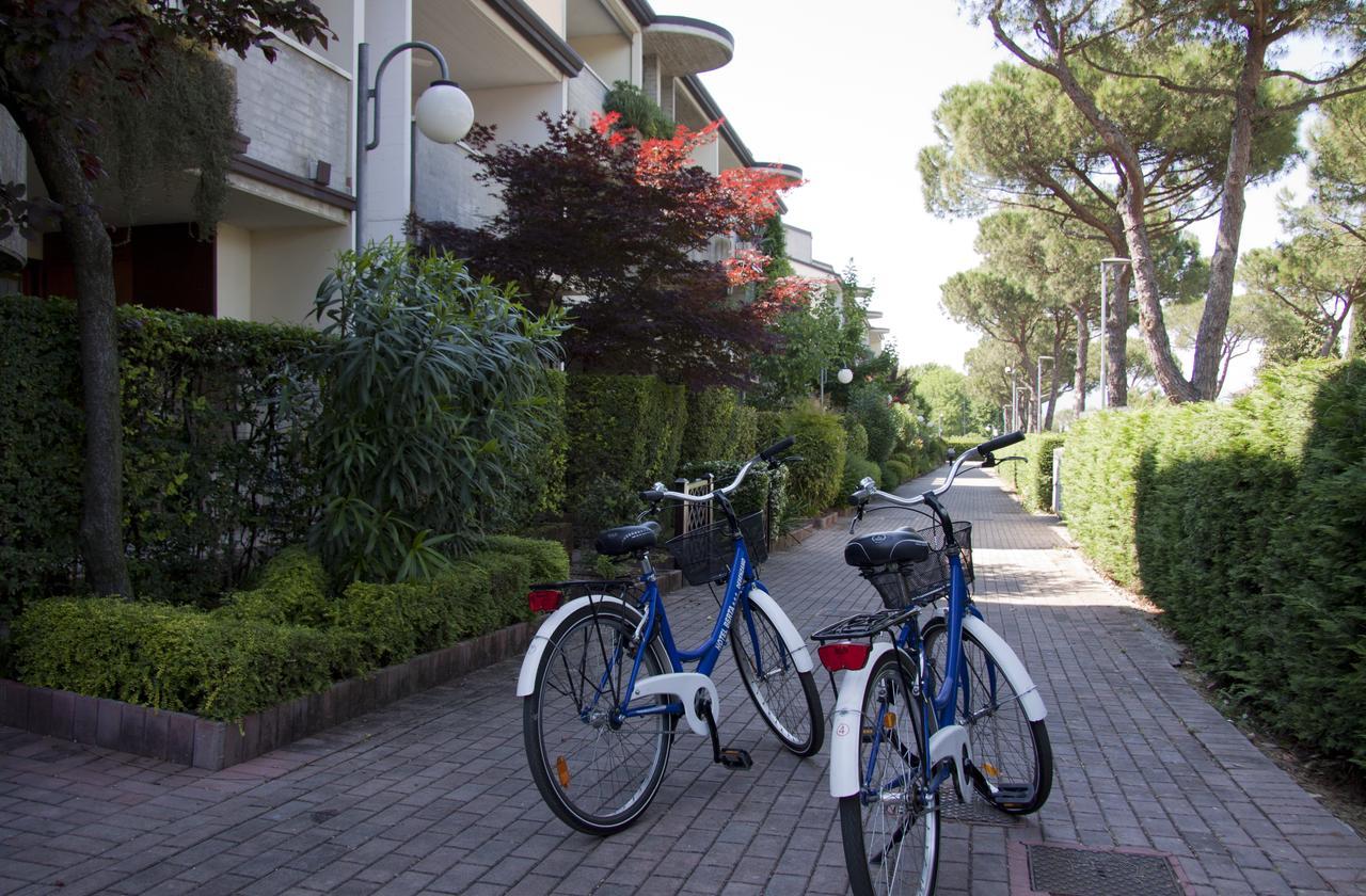 Lauri & Faggi Aparthotel Desenzano del Garda Ngoại thất bức ảnh